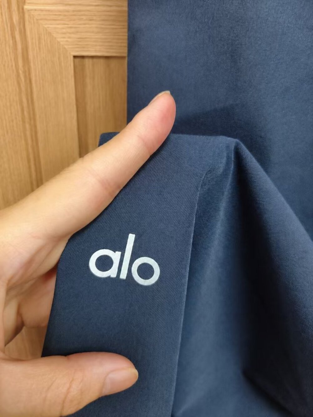 NWT Alo Yoga Suit Up Trouser πΏ Navy Blue Regular 30" Inseam π§ - Picture 4 of 8